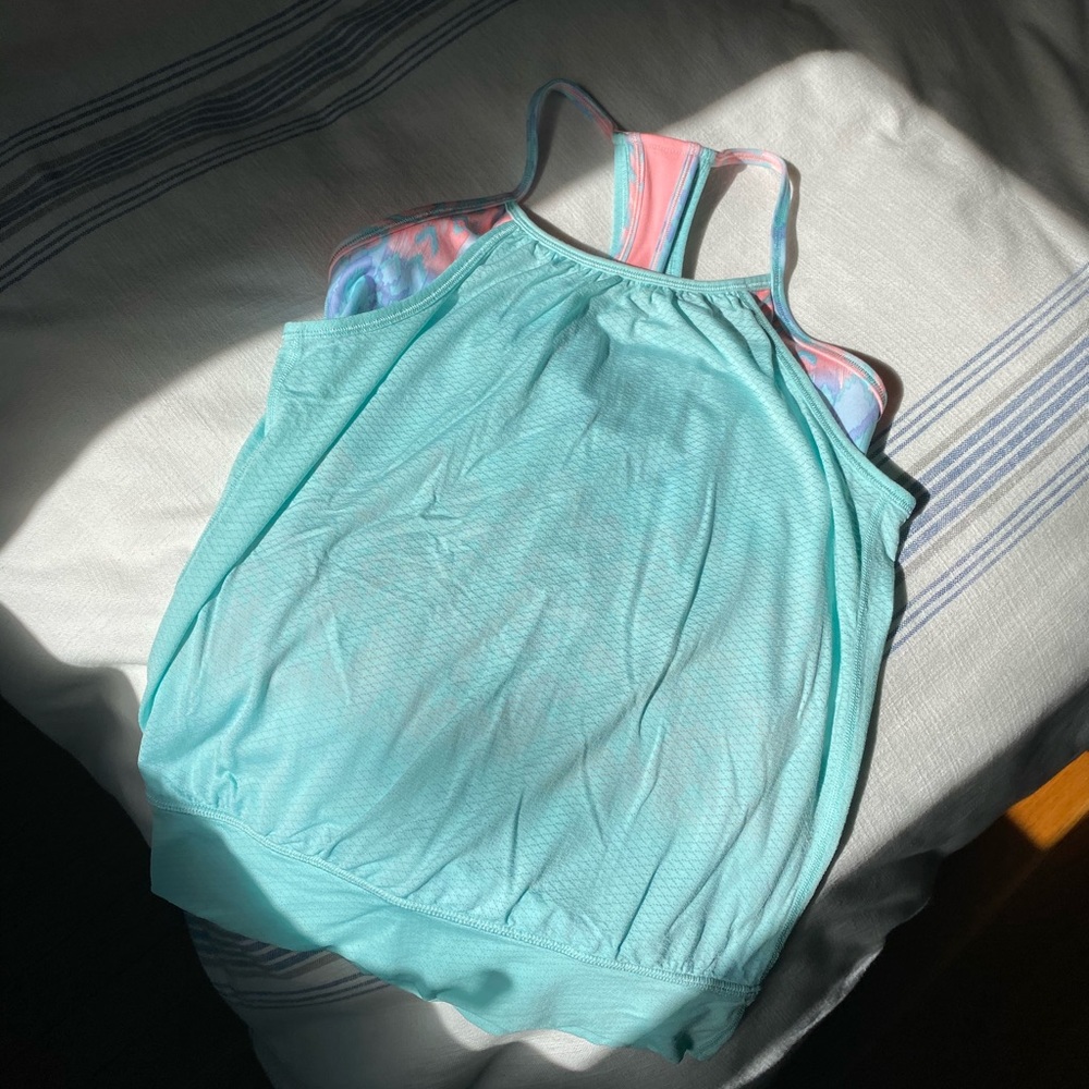 Ivivva top